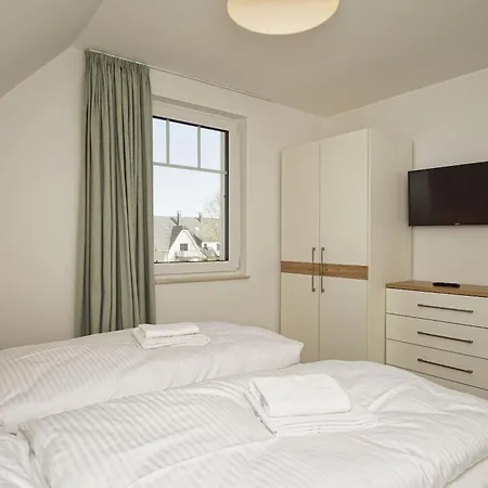 Rex Rugia Fewo12-8 Mit Schwimmbad Und Saunanutzung Im Ahoi-erlebnisbad Sellin *